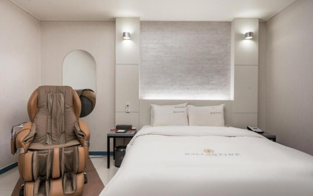 Ballantine Business Hotel Gwangju Metropolitan City Exterior foto