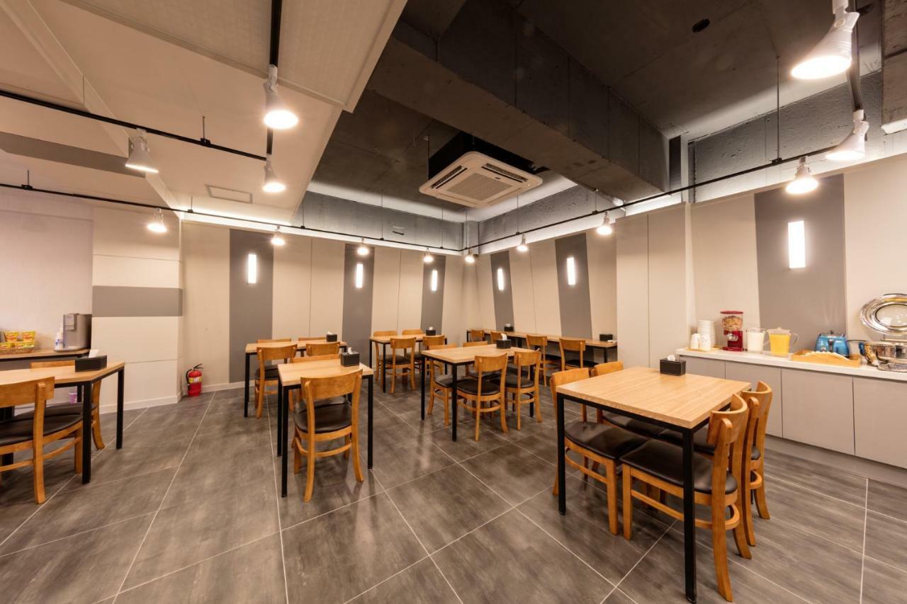 Ballantine Business Hotel Gwangju Metropolitan City Exterior foto